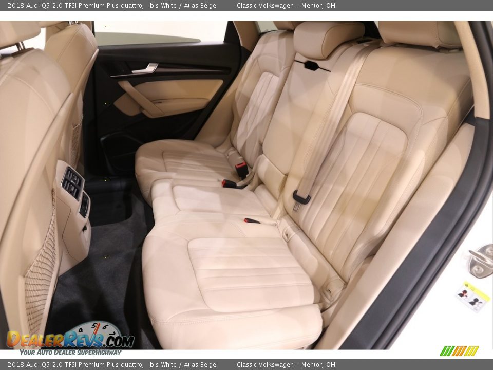 2018 Audi Q5 2.0 TFSI Premium Plus quattro Ibis White / Atlas Beige Photo #17