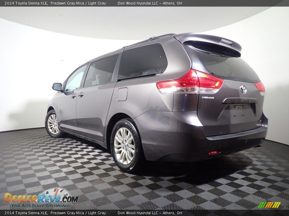 2014 Toyota Sienna XLE Predawn Gray Mica / Light Gray Photo #14