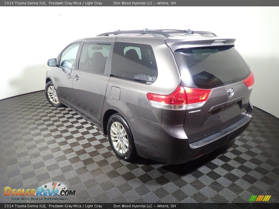 2014 Toyota Sienna XLE Predawn Gray Mica / Light Gray Photo #15