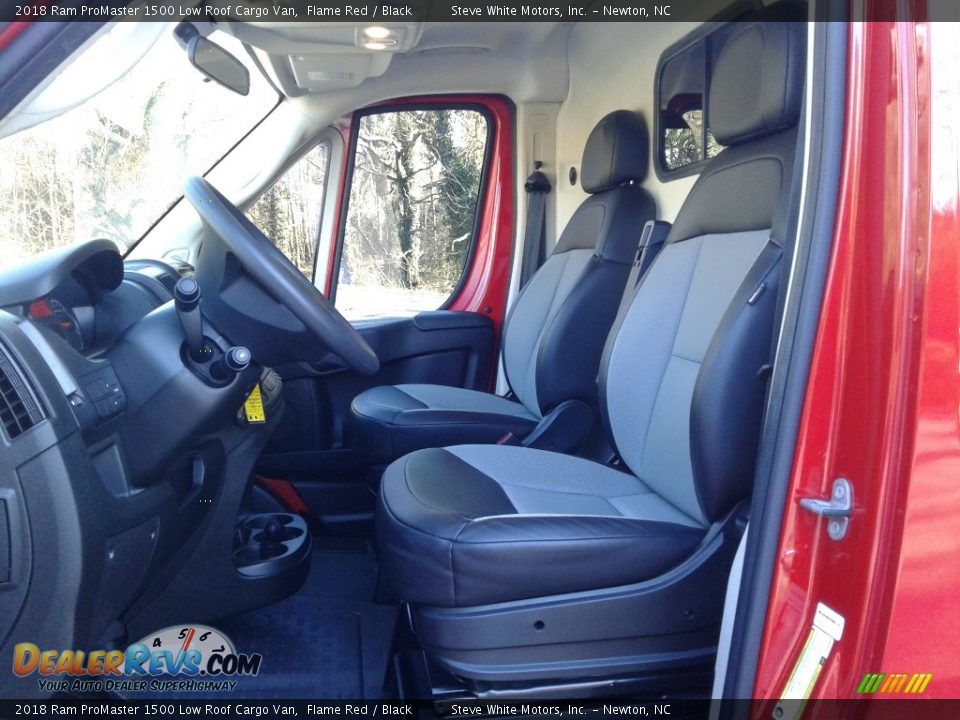 Front Seat of 2018 Ram ProMaster 1500 Low Roof Cargo Van Photo #11