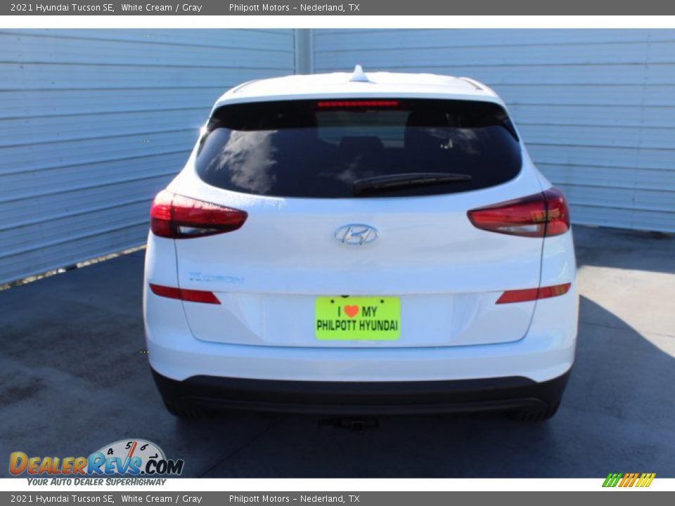 2021 Hyundai Tucson SE White Cream / Gray Photo #7