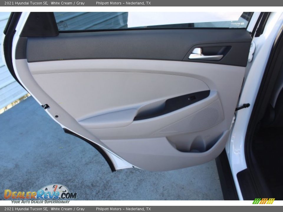 2021 Hyundai Tucson SE White Cream / Gray Photo #18