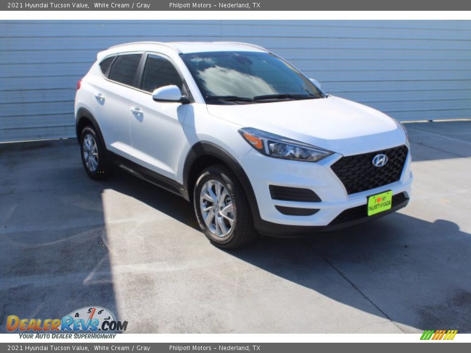 2021 Hyundai Tucson Value White Cream / Gray Photo #2