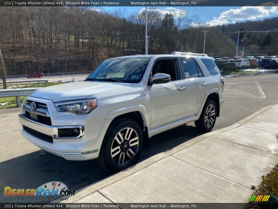 Front 3/4 View of 2021 Toyota 4Runner Limited 4x4 Photo #13