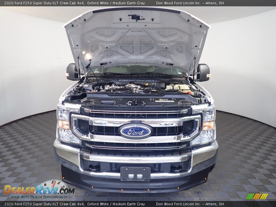 2020 Ford F250 Super Duty XLT Crew Cab 4x4 Oxford White / Medium Earth Gray Photo #6