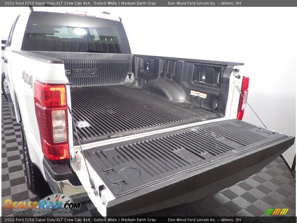 2020 Ford F250 Super Duty XLT Crew Cab 4x4 Oxford White / Medium Earth Gray Photo #15