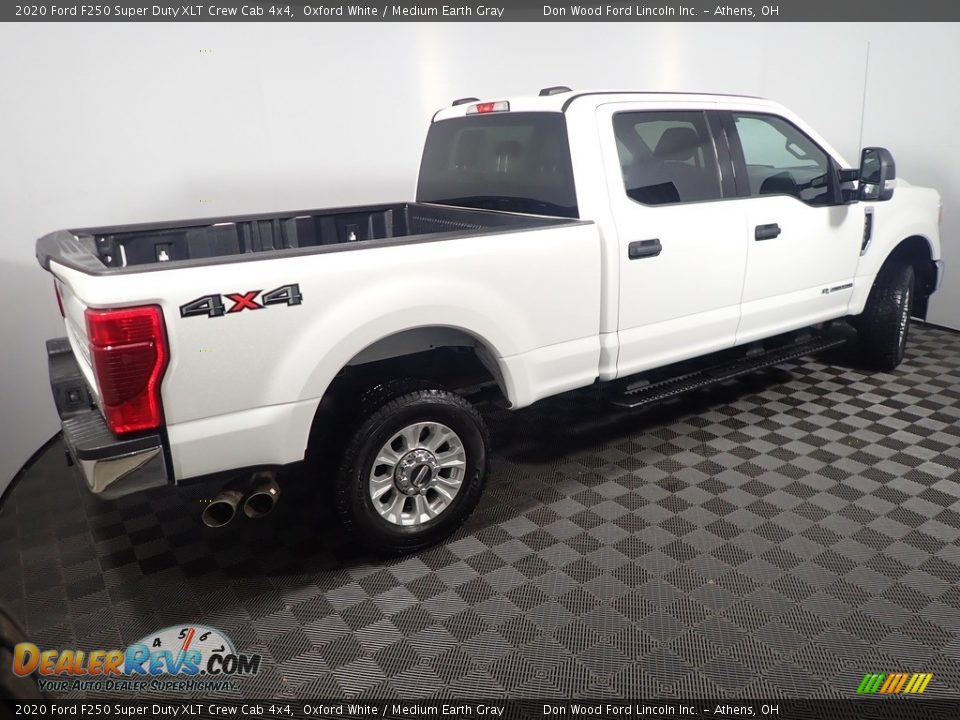 2020 Ford F250 Super Duty XLT Crew Cab 4x4 Oxford White / Medium Earth Gray Photo #18