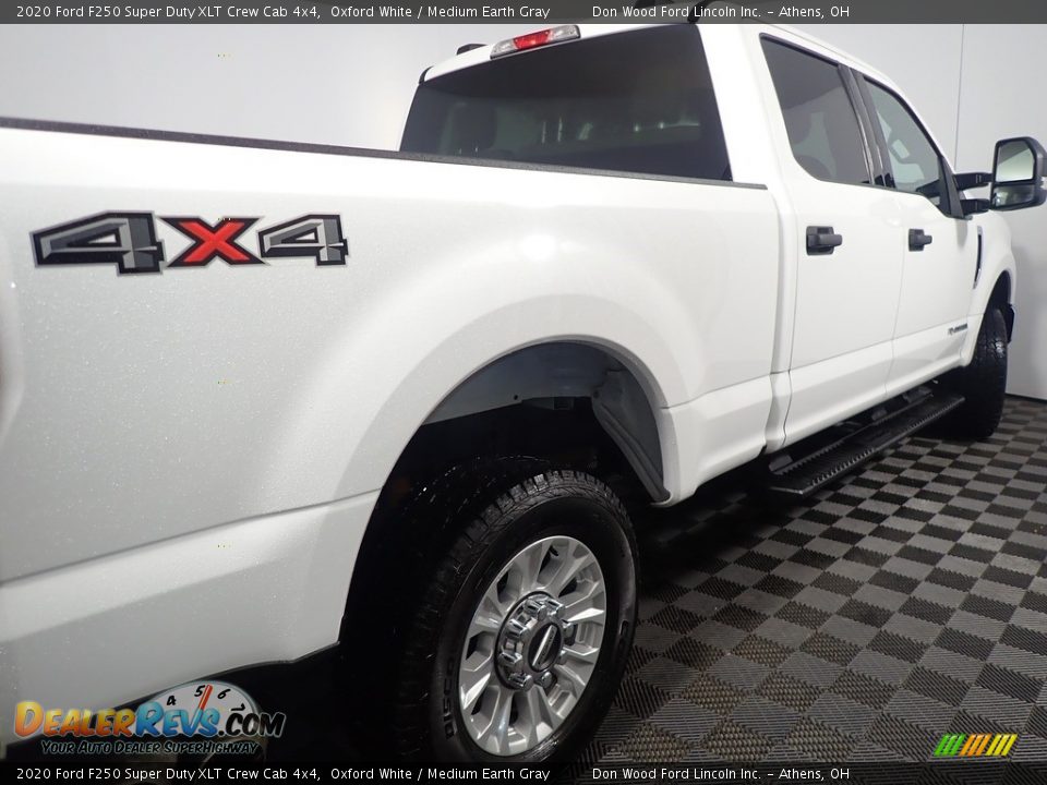 2020 Ford F250 Super Duty XLT Crew Cab 4x4 Oxford White / Medium Earth Gray Photo #20