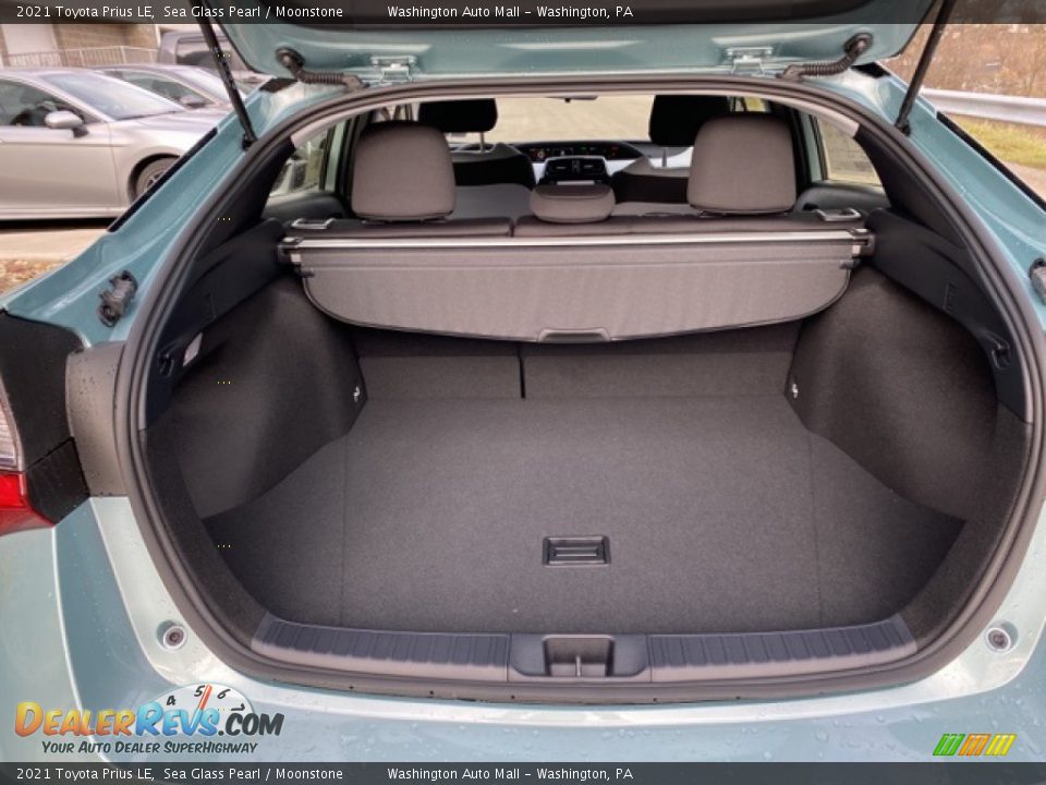 2021 Toyota Prius LE Trunk Photo #22