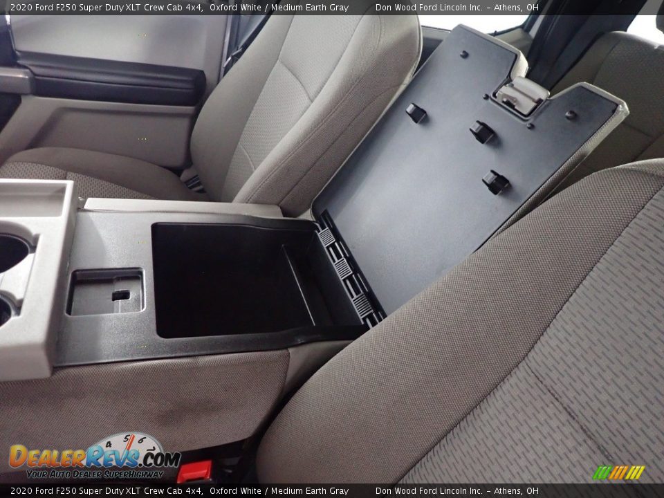 2020 Ford F250 Super Duty XLT Crew Cab 4x4 Oxford White / Medium Earth Gray Photo #35