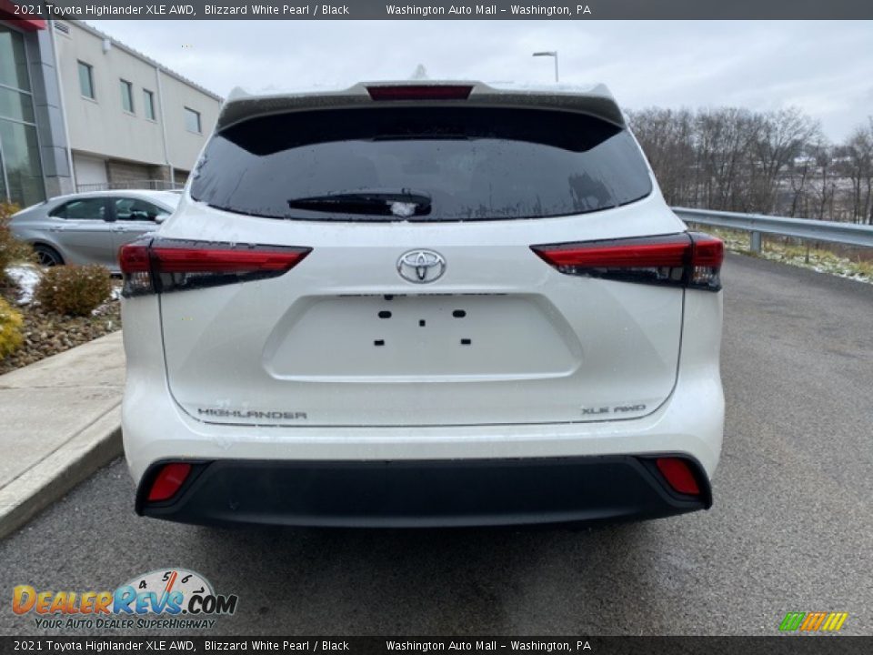 2021 Toyota Highlander XLE AWD Blizzard White Pearl / Black Photo #16