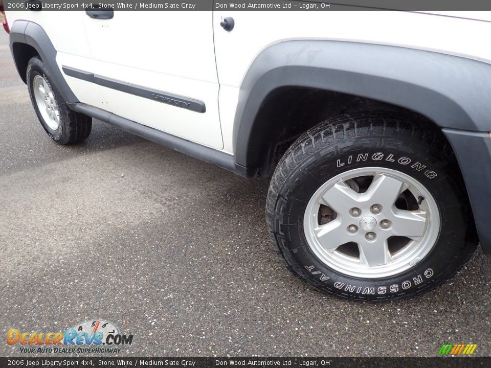 2006 Jeep Liberty Sport 4x4 Stone White / Medium Slate Gray Photo #4