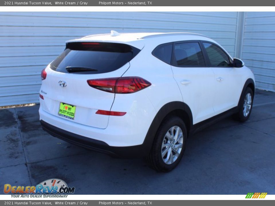 2021 Hyundai Tucson Value White Cream / Gray Photo #8