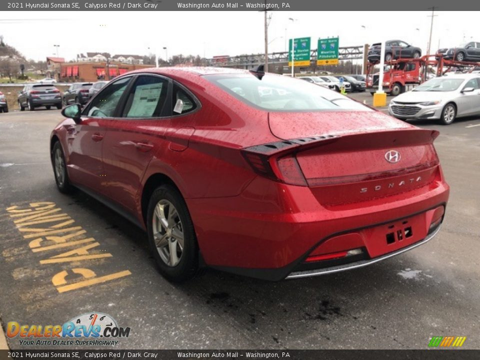2021 Hyundai Sonata SE Calypso Red / Dark Gray Photo #3