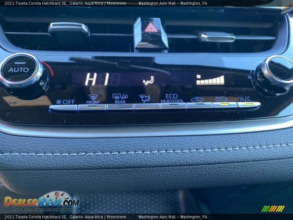 2021 Toyota Corolla Hatchback SE Galactic Aqua Mica / Moonstone Photo #15