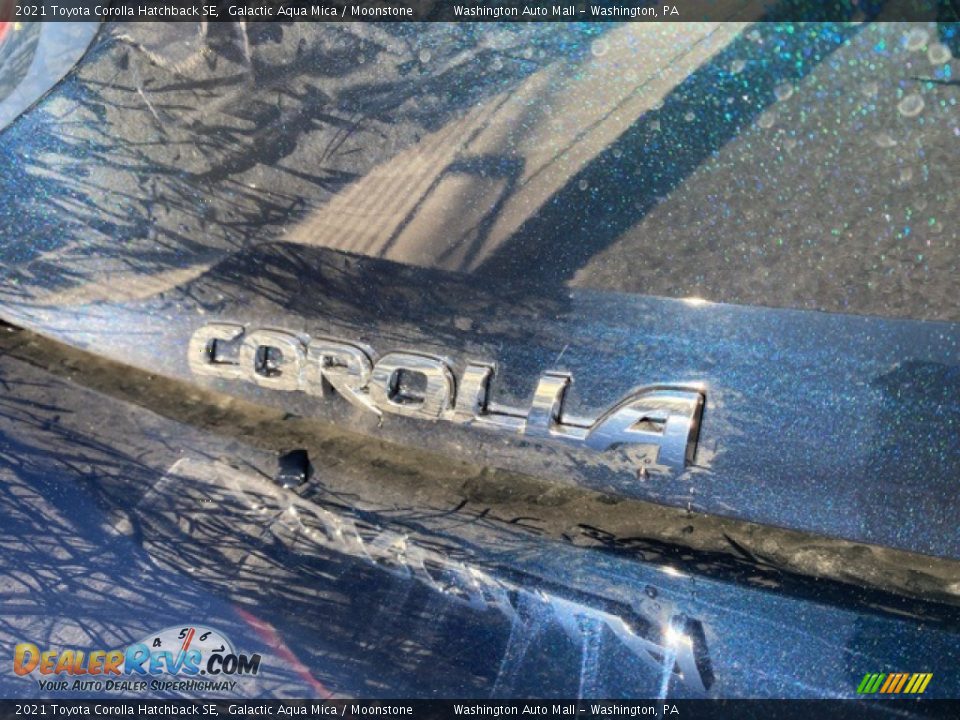 2021 Toyota Corolla Hatchback SE Galactic Aqua Mica / Moonstone Photo #26