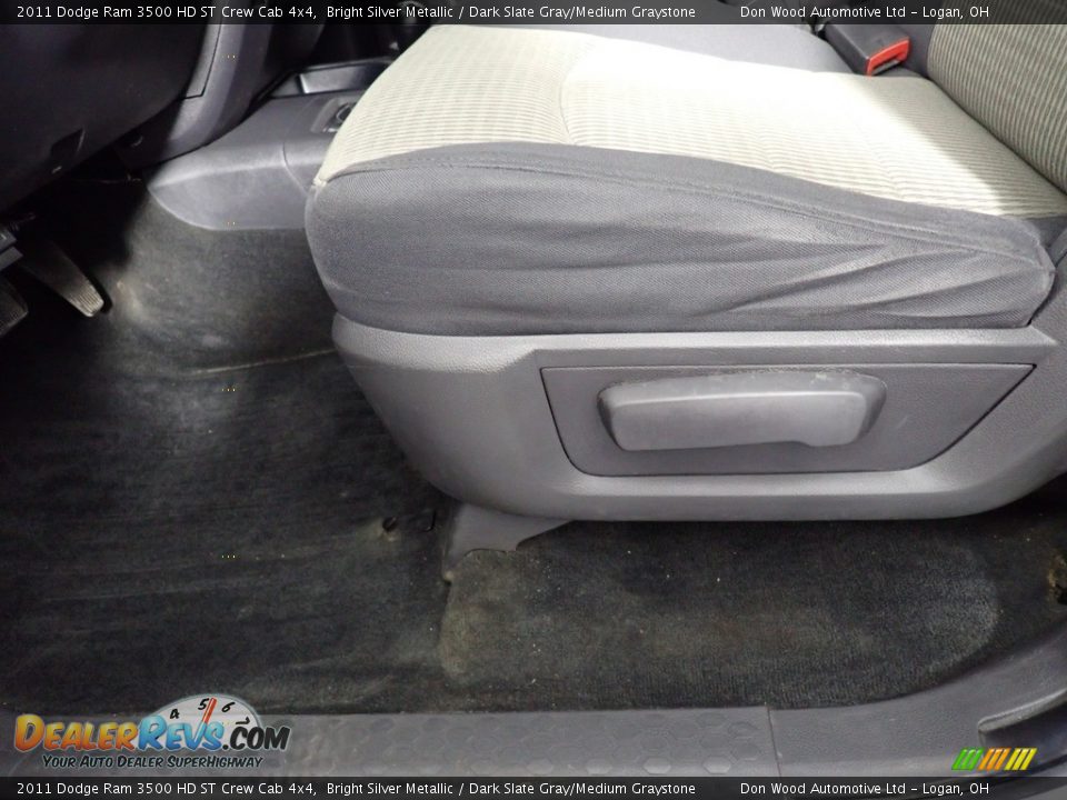 2011 Dodge Ram 3500 HD ST Crew Cab 4x4 Bright Silver Metallic / Dark Slate Gray/Medium Graystone Photo #19