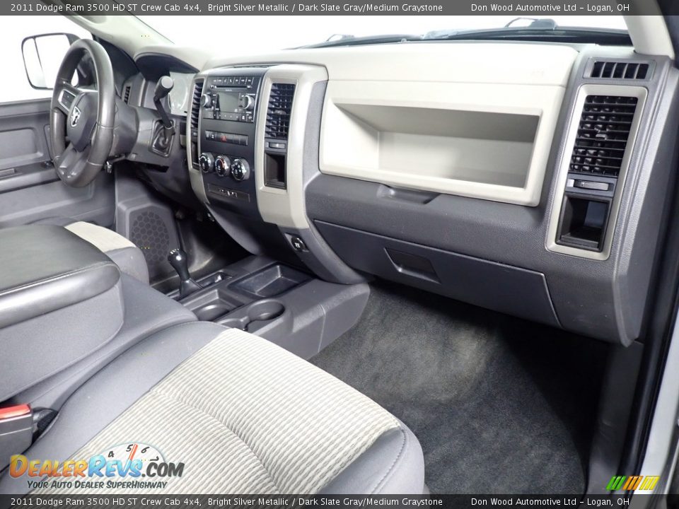2011 Dodge Ram 3500 HD ST Crew Cab 4x4 Bright Silver Metallic / Dark Slate Gray/Medium Graystone Photo #31