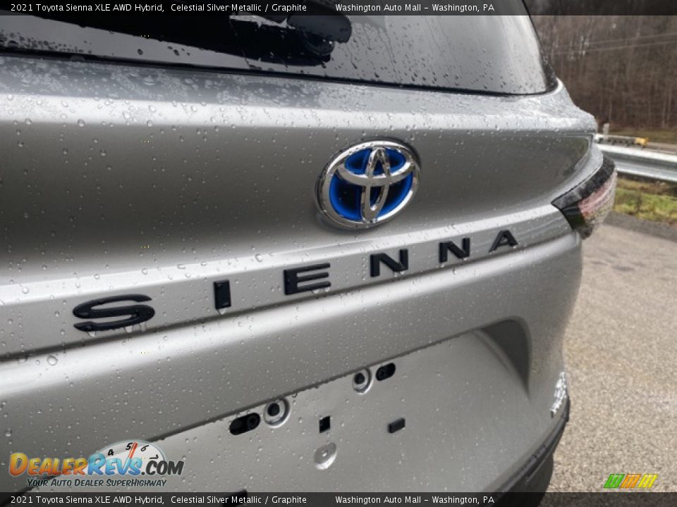 2021 Toyota Sienna XLE AWD Hybrid Celestial Silver Metallic / Graphite Photo #27