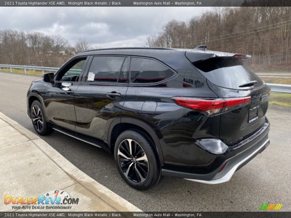 2021 Toyota Highlander XSE AWD Midnight Black Metallic / Black Photo #2