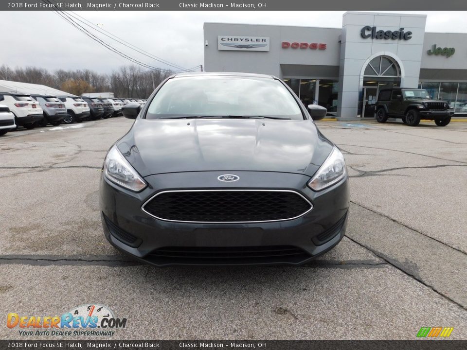 2018 Ford Focus SE Hatch Magnetic / Charcoal Black Photo #2