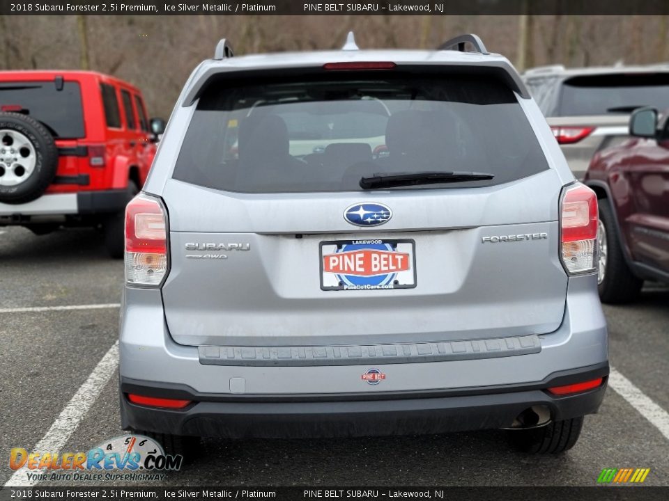 2018 Subaru Forester 2.5i Premium Ice Silver Metallic / Platinum Photo #2