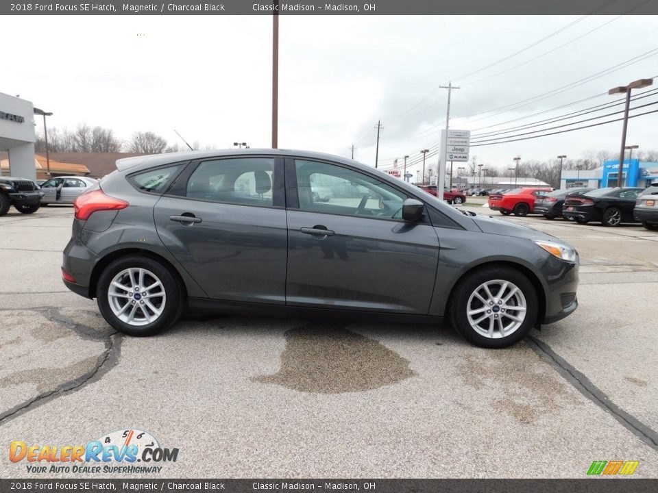 2018 Ford Focus SE Hatch Magnetic / Charcoal Black Photo #3