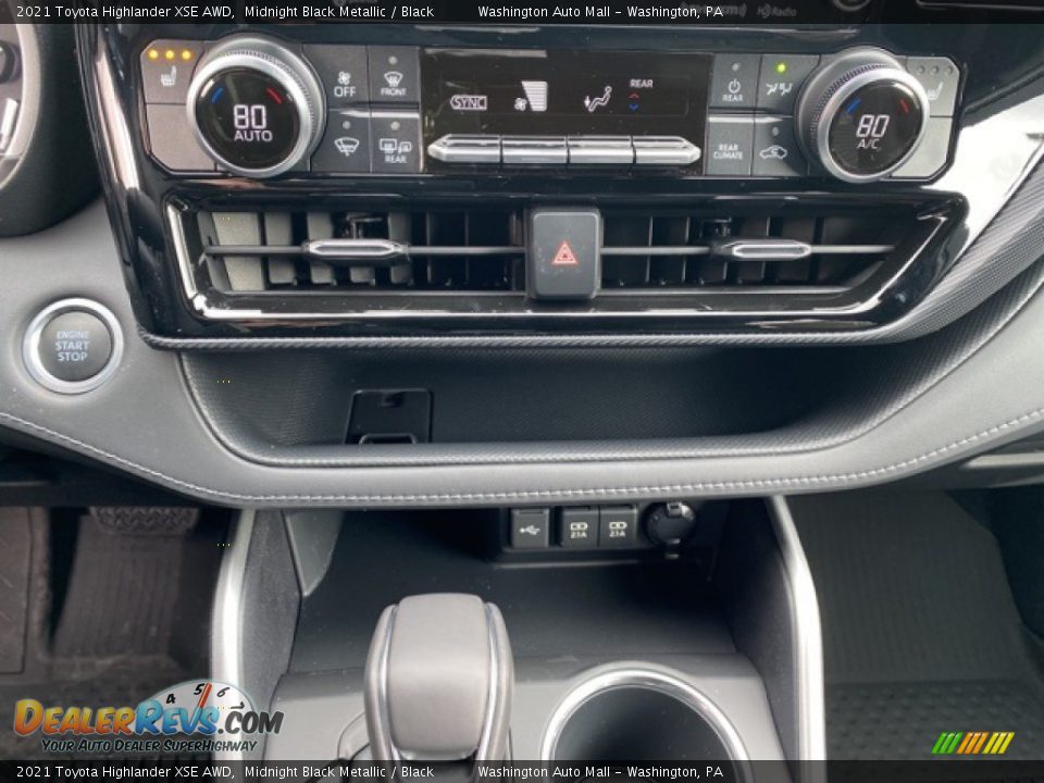 Controls of 2021 Toyota Highlander XSE AWD Photo #17