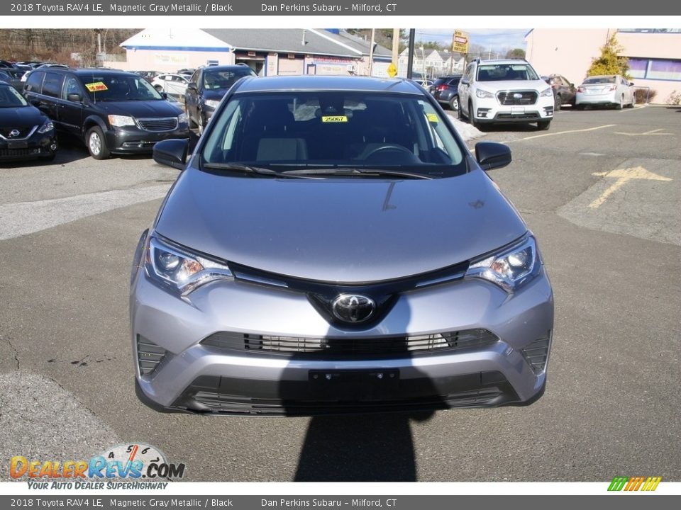 2018 Toyota RAV4 LE Magnetic Gray Metallic / Black Photo #2