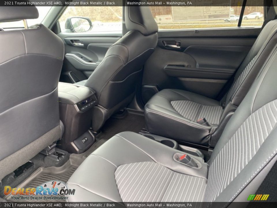 Rear Seat of 2021 Toyota Highlander XSE AWD Photo #27