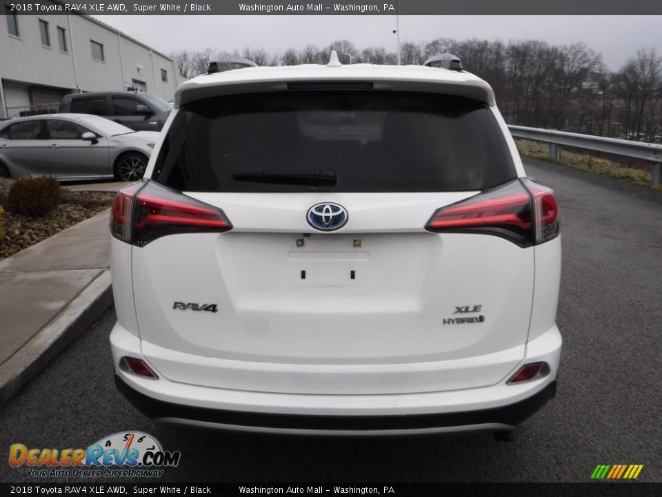 2018 Toyota RAV4 XLE AWD Super White / Black Photo #13