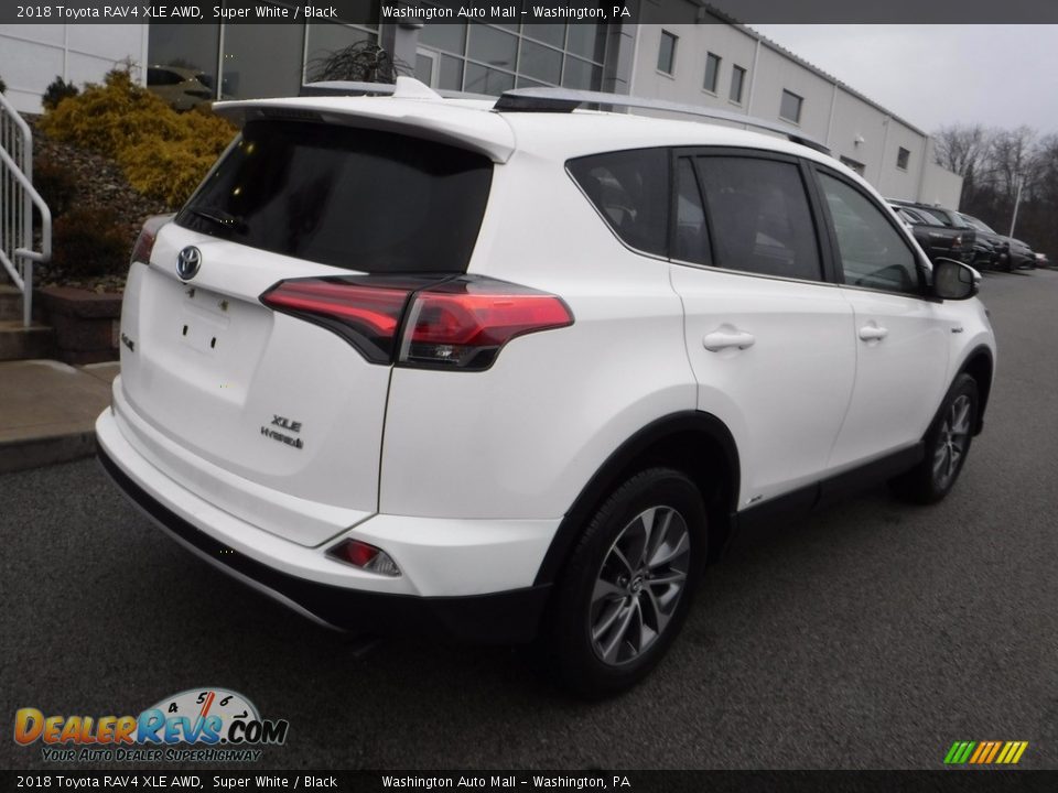 2018 Toyota RAV4 XLE AWD Super White / Black Photo #14