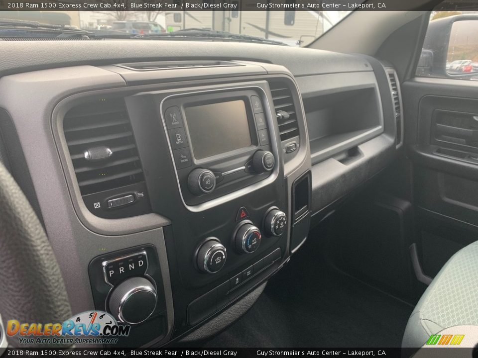 2018 Ram 1500 Express Crew Cab 4x4 Blue Streak Pearl / Black/Diesel Gray Photo #10