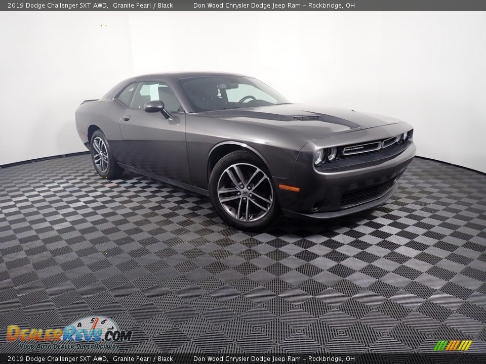 2019 Dodge Challenger SXT AWD Granite Pearl / Black Photo #3