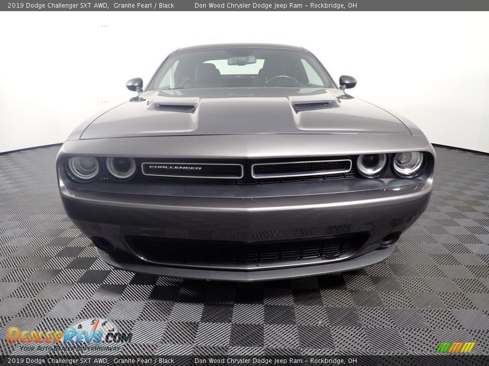 2019 Dodge Challenger SXT AWD Granite Pearl / Black Photo #5