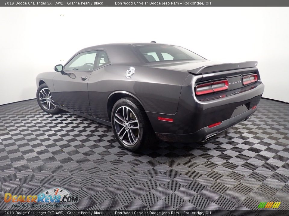 2019 Dodge Challenger SXT AWD Granite Pearl / Black Photo #11