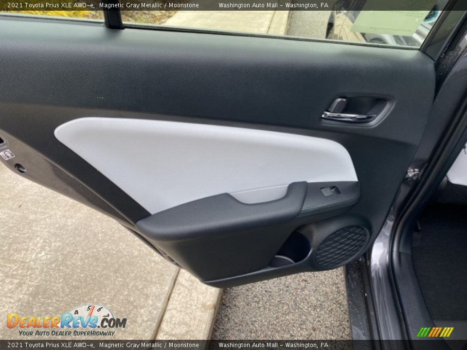 Door Panel of 2021 Toyota Prius XLE AWD-e Photo #28