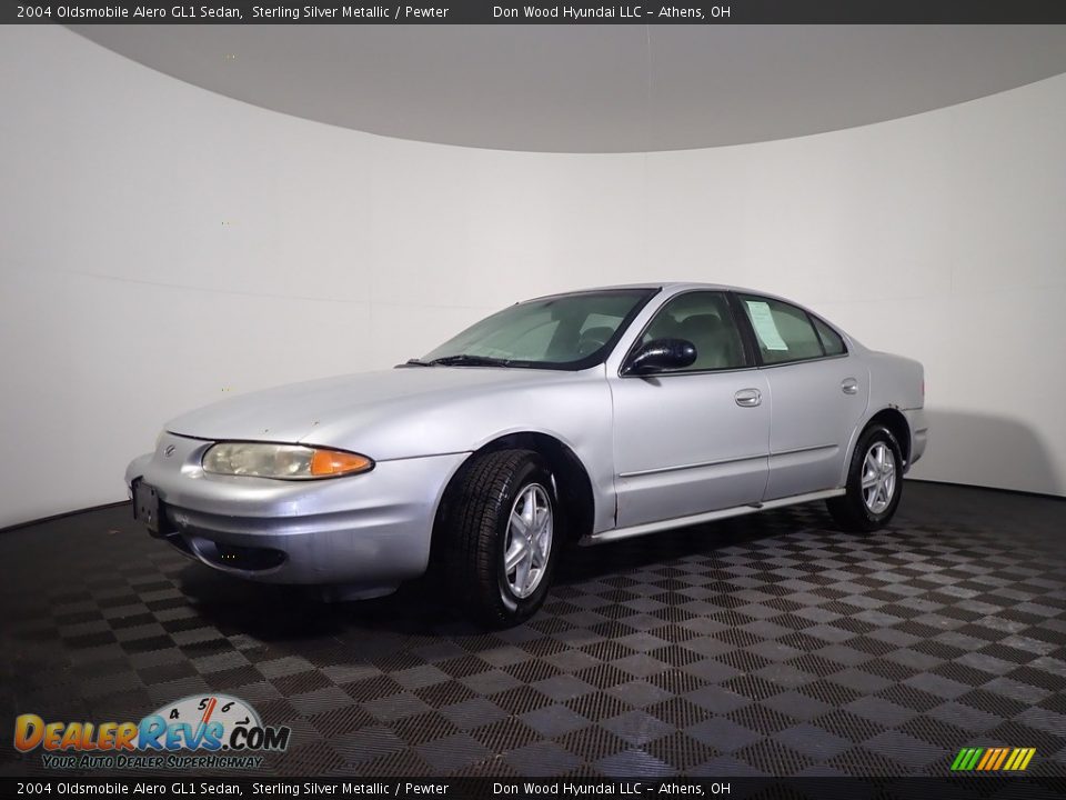 2004 Oldsmobile Alero GL1 Sedan Sterling Silver Metallic / Pewter Photo #4