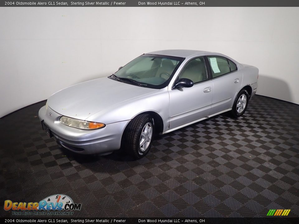 2004 Oldsmobile Alero GL1 Sedan Sterling Silver Metallic / Pewter Photo #5