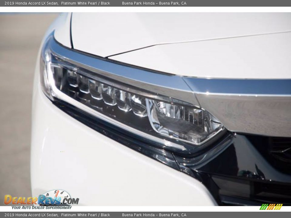 2019 Honda Accord LX Sedan Platinum White Pearl / Black Photo #8