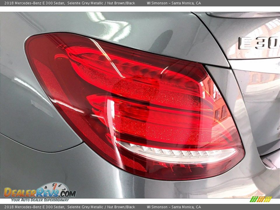 2018 Mercedes-Benz E 300 Sedan Selenite Grey Metallic / Nut Brown/Black Photo #28