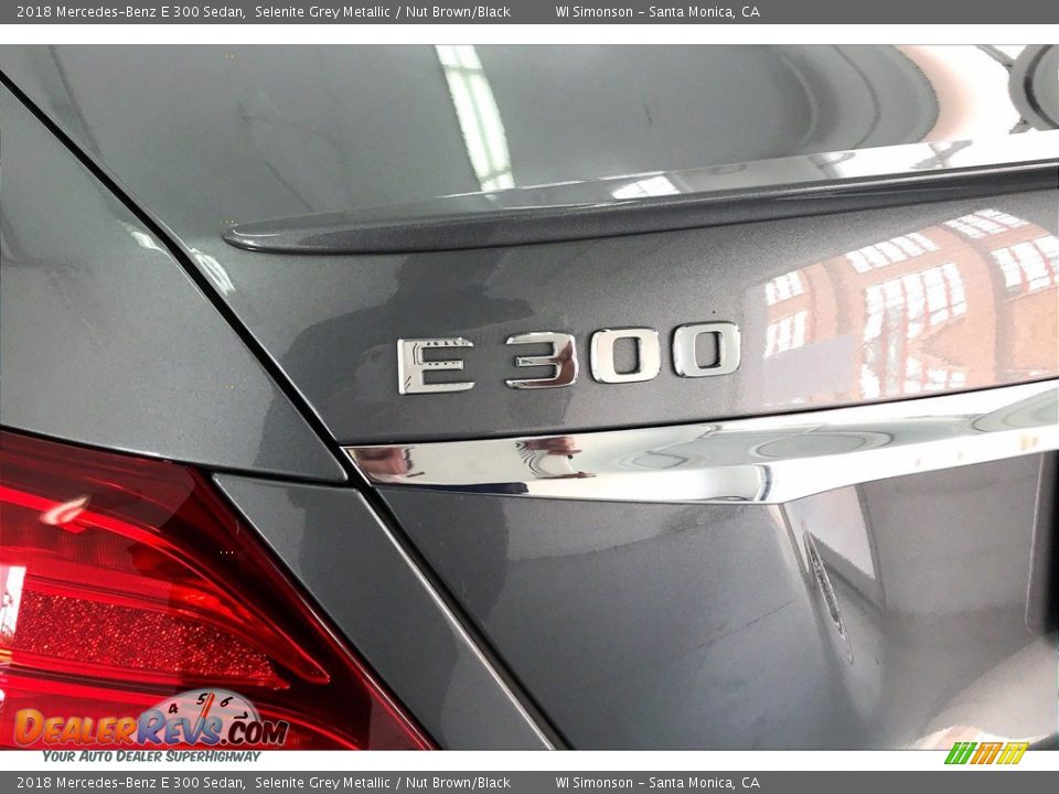 2018 Mercedes-Benz E 300 Sedan Selenite Grey Metallic / Nut Brown/Black Photo #30