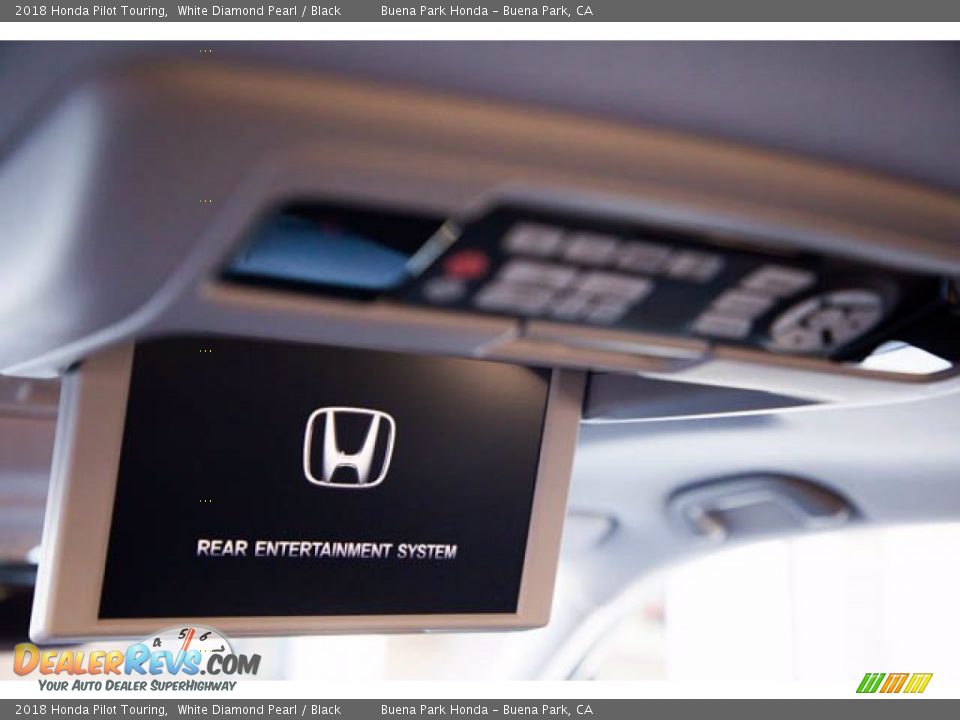 Entertainment System of 2018 Honda Pilot Touring Photo #18