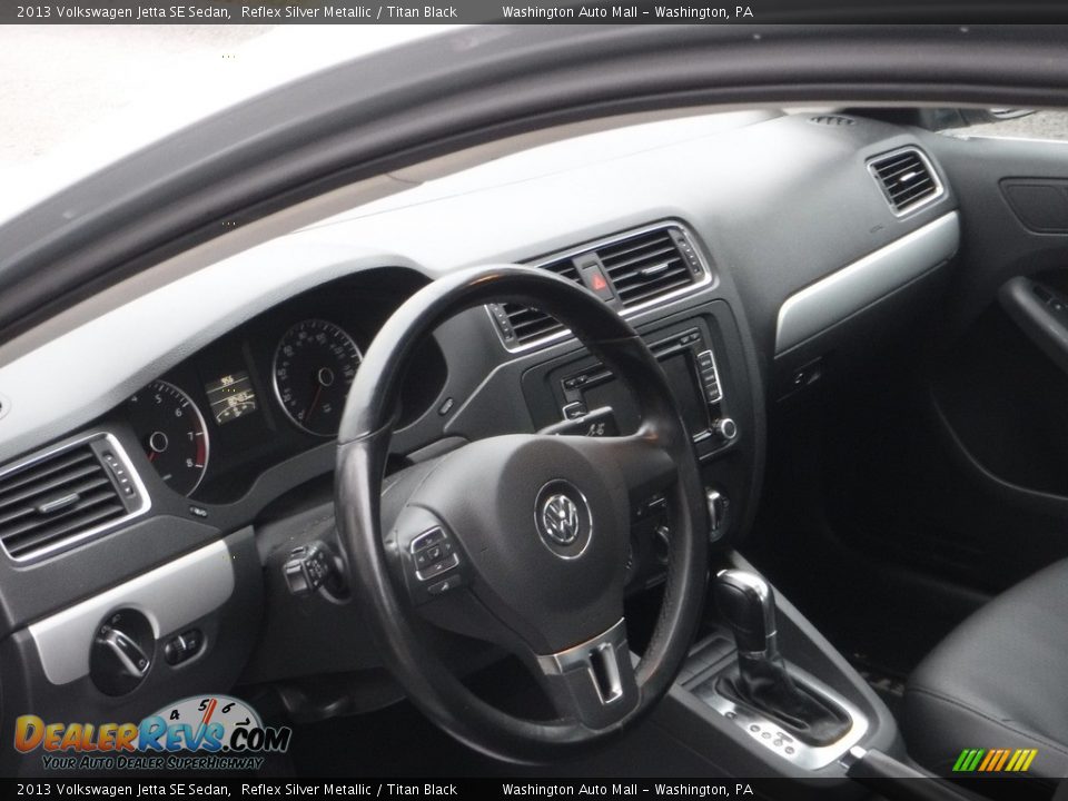 2013 Volkswagen Jetta SE Sedan Reflex Silver Metallic / Titan Black Photo #17