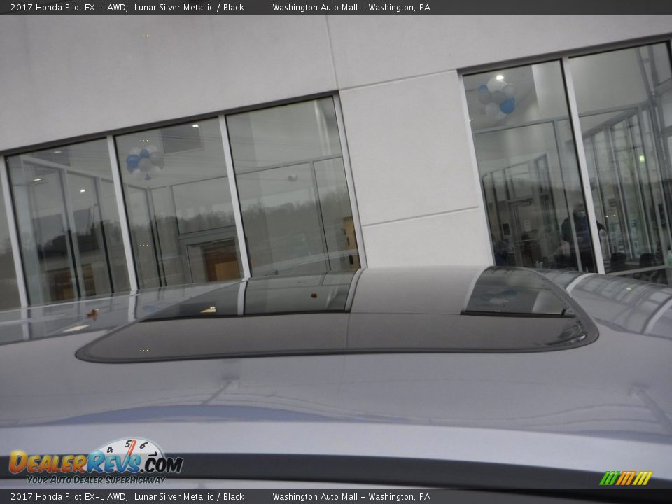 2017 Honda Pilot EX-L AWD Lunar Silver Metallic / Black Photo #4