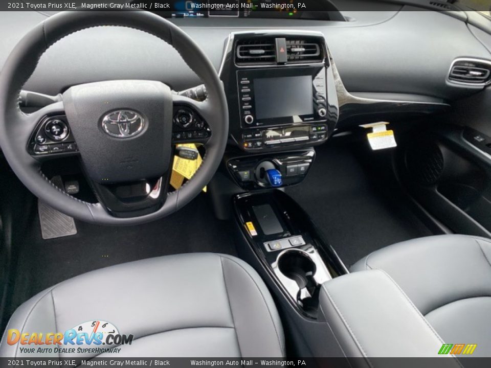 2021 Toyota Prius XLE Magnetic Gray Metallic / Black Photo #3