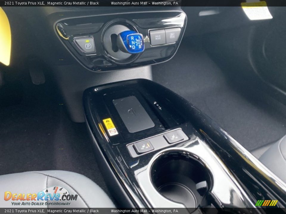 2021 Toyota Prius XLE Magnetic Gray Metallic / Black Photo #5