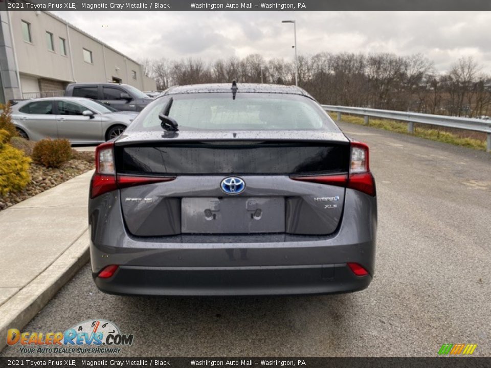 2021 Toyota Prius XLE Magnetic Gray Metallic / Black Photo #14