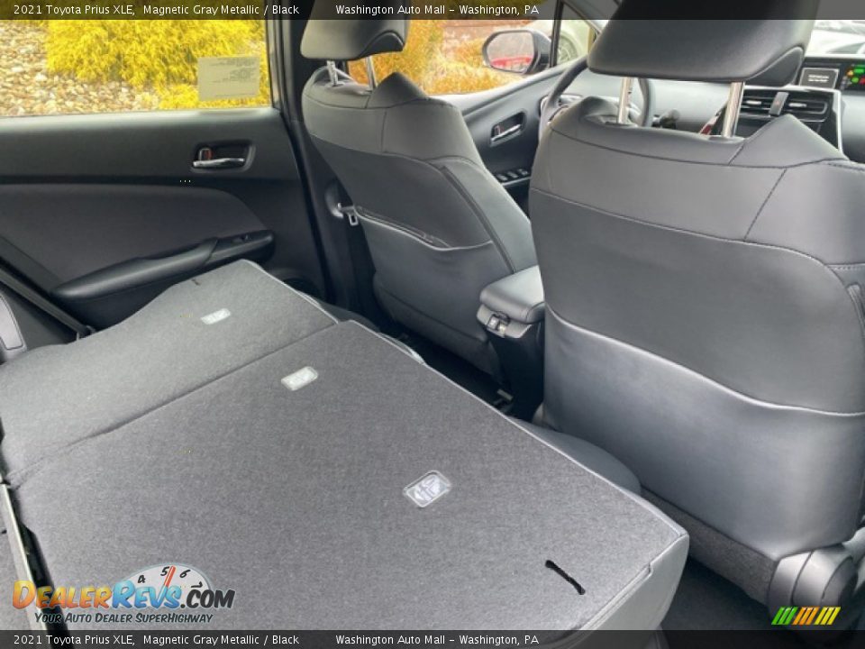 2021 Toyota Prius XLE Magnetic Gray Metallic / Black Photo #28