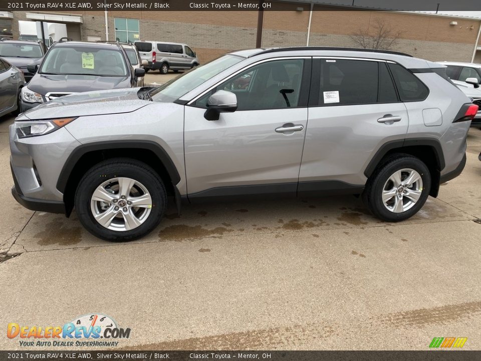 Silver Sky Metallic 2021 Toyota RAV4 XLE AWD Photo #1